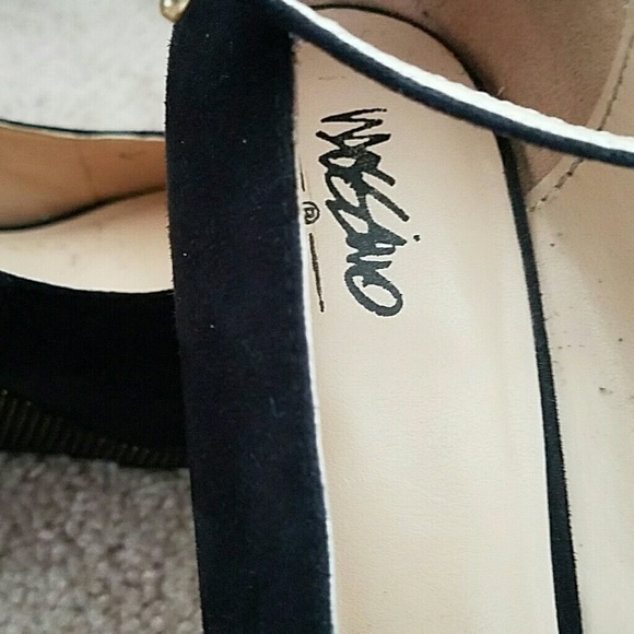 Shoes - Picture 4 of 4